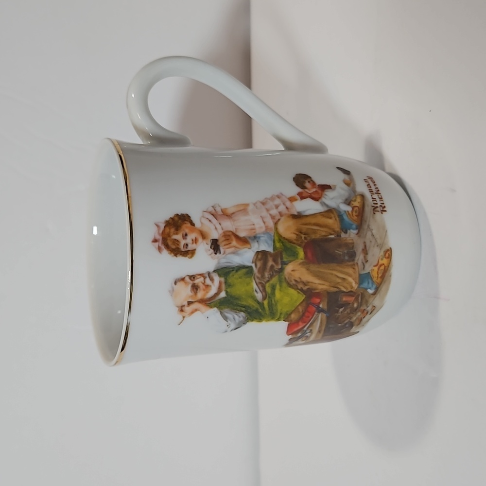 A Collector's Porcelain Mug by Norman Rockwell The Cobbler White VTG